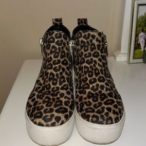 Size 7 Soda Cheeta Taylor Style Animal Print Wedge